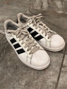 adidas kids streettalk sneakers size 5.5